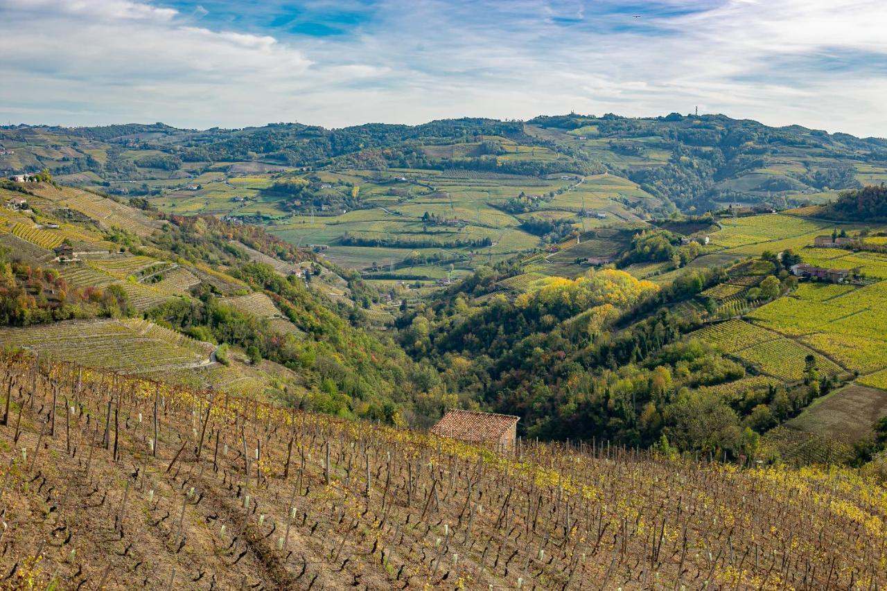 Cadgal - Tenuta Valdivilla Santo Stefano Belbo Exterior photo